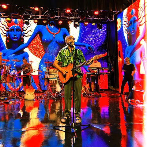 Gilberto Gil tocando
